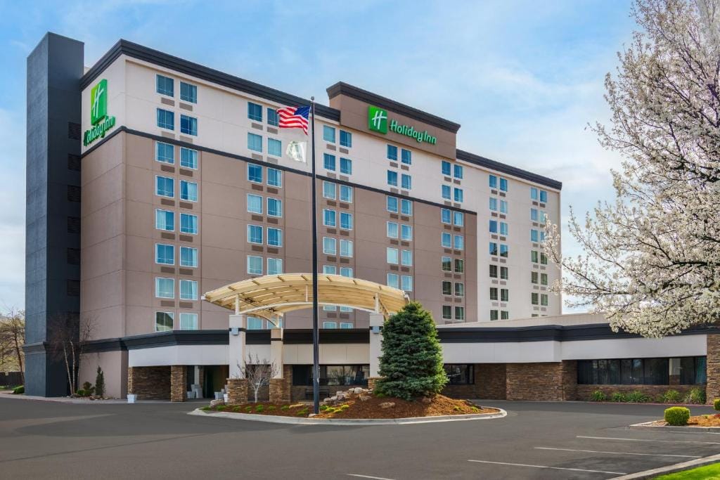 Holiday Inn Wichita East I-35 by IHG
