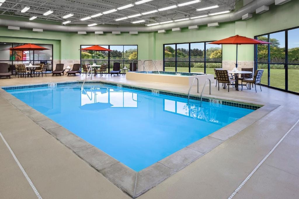Holiday Inn Wichita East I-35 by IHG — 4