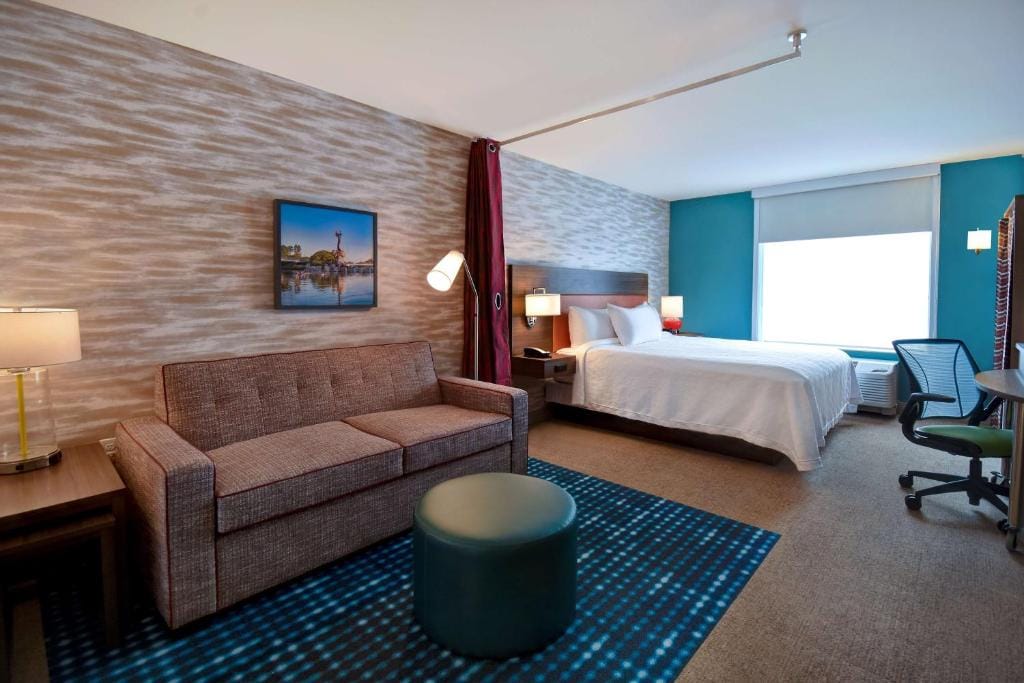 Home2 Suites Wichita Downtown Delano, Ks — 2