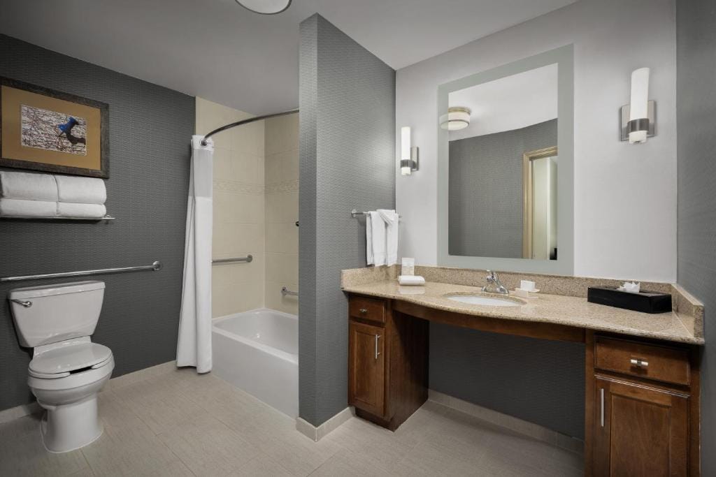 Homewood Suites by Hilton at The Waterfront — 3