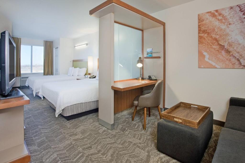 Springhill Suites by Marriott Wichita East At Plazzio — 2