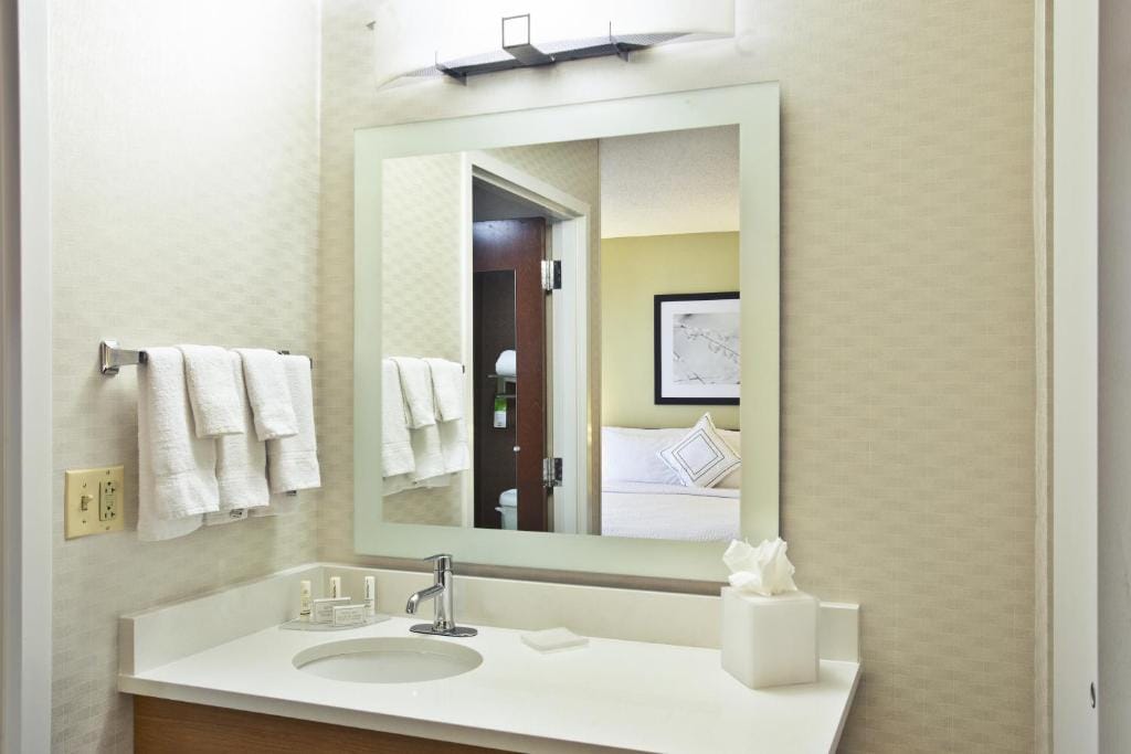 Springhill Suites by Marriott Wichita East At Plazzio — 3