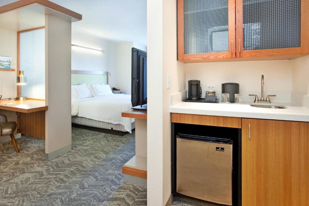 Springhill Suites by Marriott Wichita East At Plazzio — 5