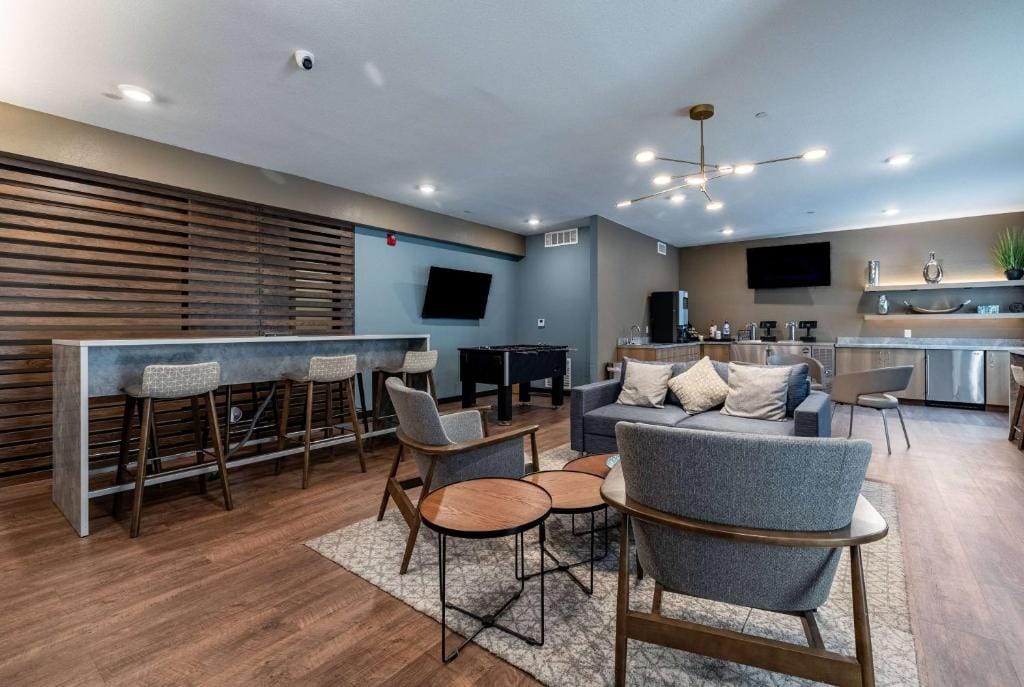 WaterWalk Extended Stay by Wyndham Wichita — 5