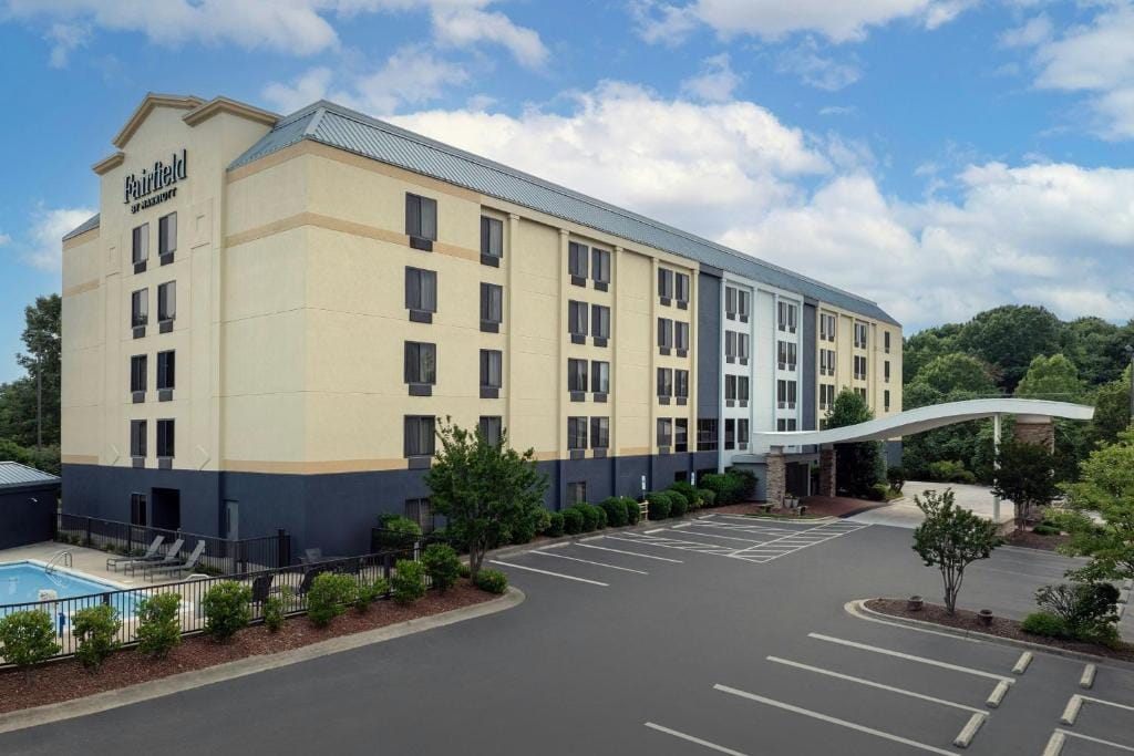 Fairfield Inn and Suites by Marriott Winston-Salem Hanes Mall