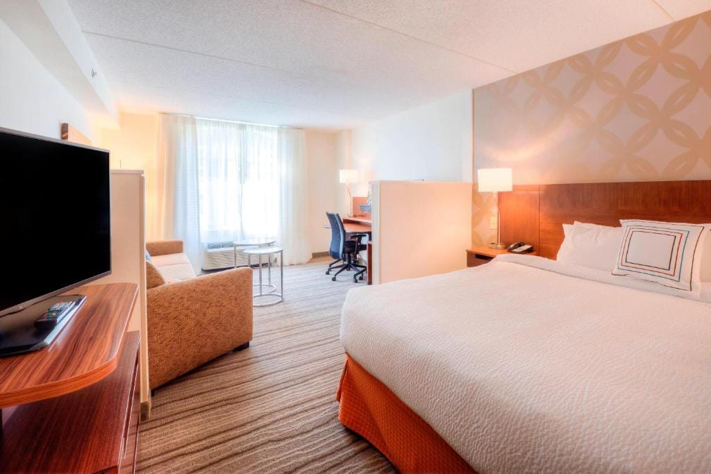 Fairfield Inn & Suites by Marriott Winston-Salem Downtown — 2