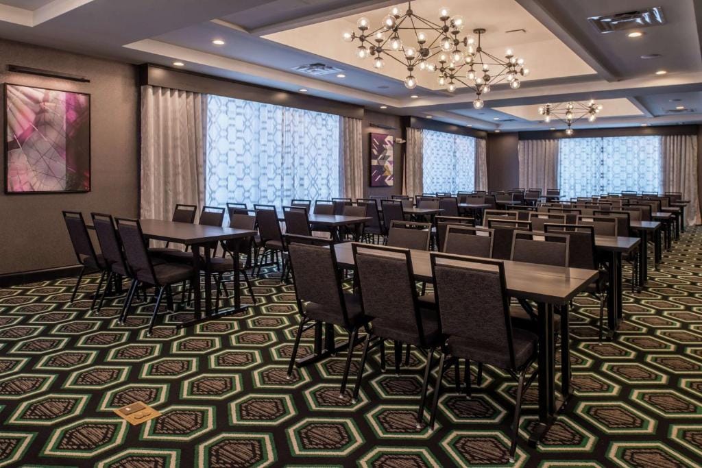 Hampton Inn & Suites Winston-Salem Downtown — 4