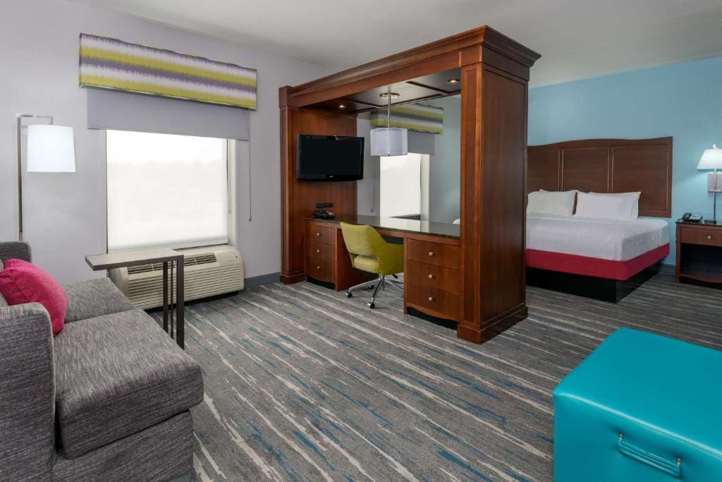 Hampton Inn & Suites Winston-Salem/University Area — 2