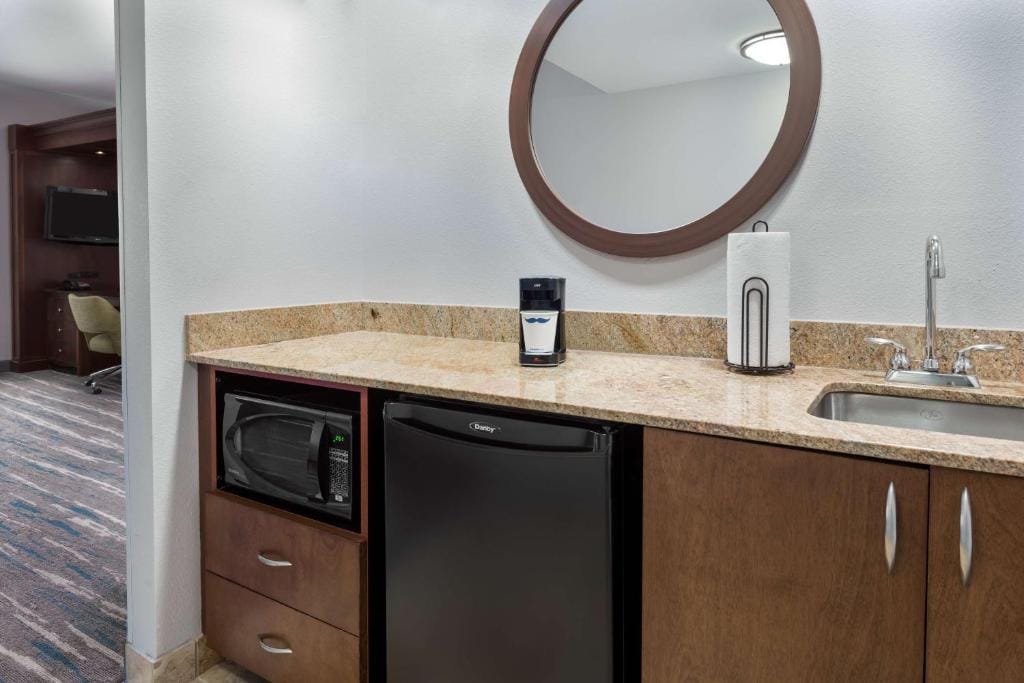 Hampton Inn & Suites Winston-Salem/University Area — 3