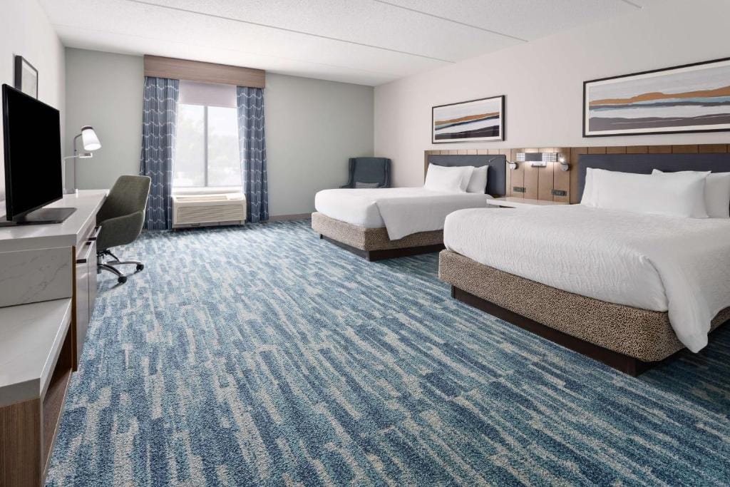 Hilton Garden Inn Winston-Salem/Hanes Mall — 2