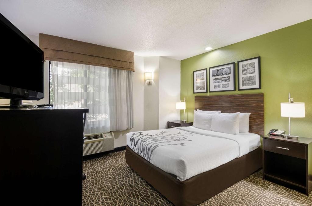 Sleep Inn Hanes Mall — 2