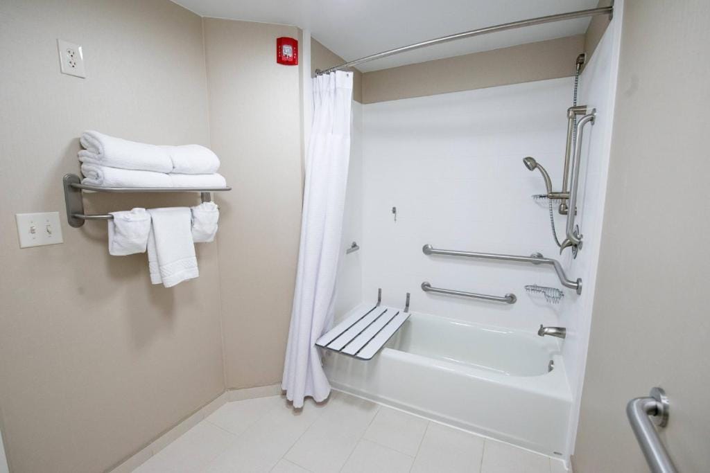 SpringHill Suites by Marriott Winston-Salem Hanes Mall — 3